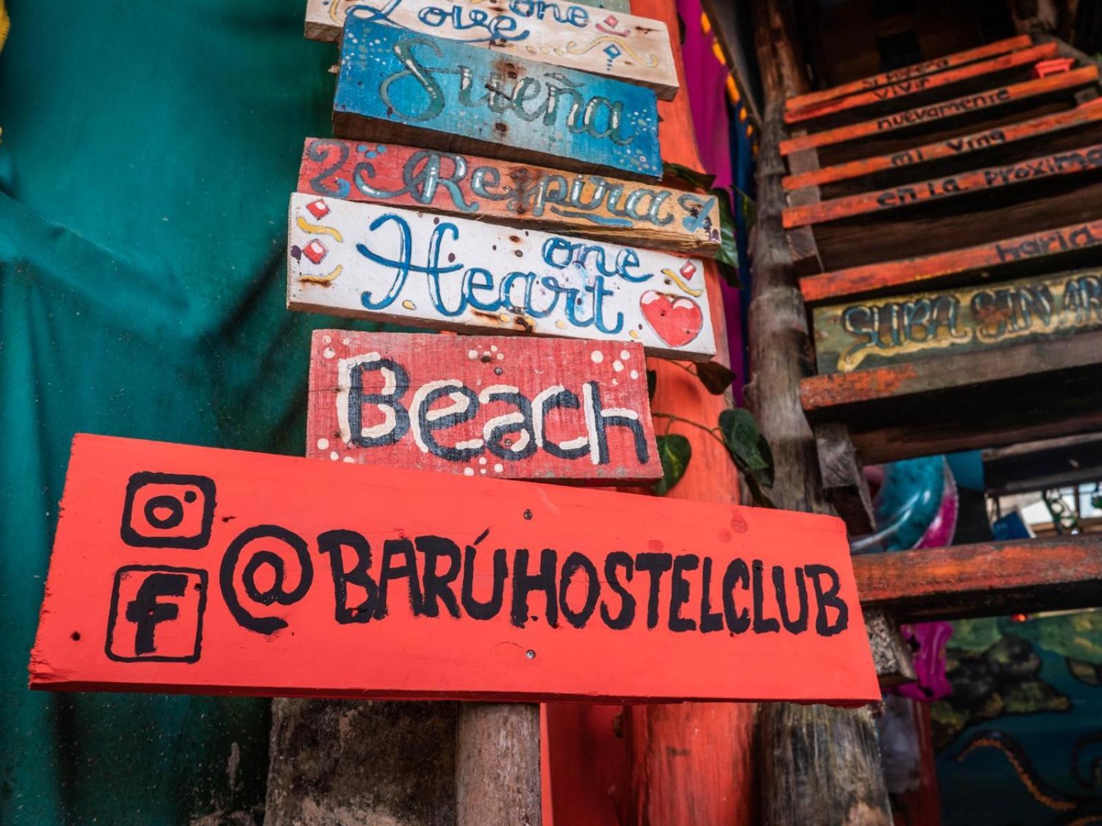 A Orilla Del Mar En Baru Hostel Cartagena Bagian luar foto